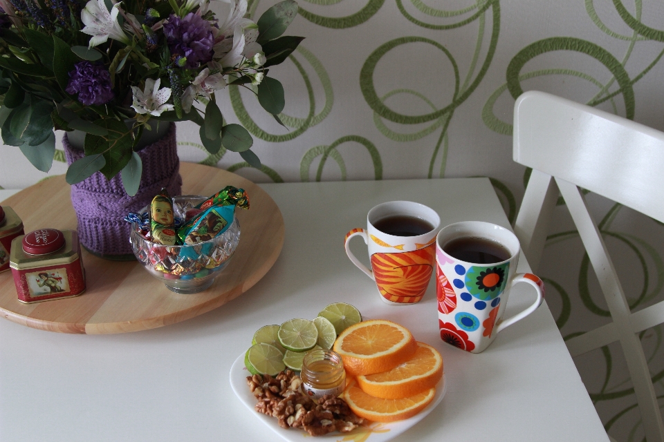 Table morning flower orange