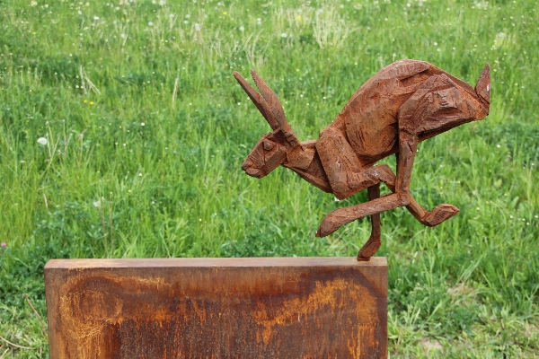 Wood statue hare sculpture Photo