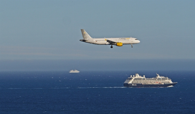 Sea water horizon wing Photo