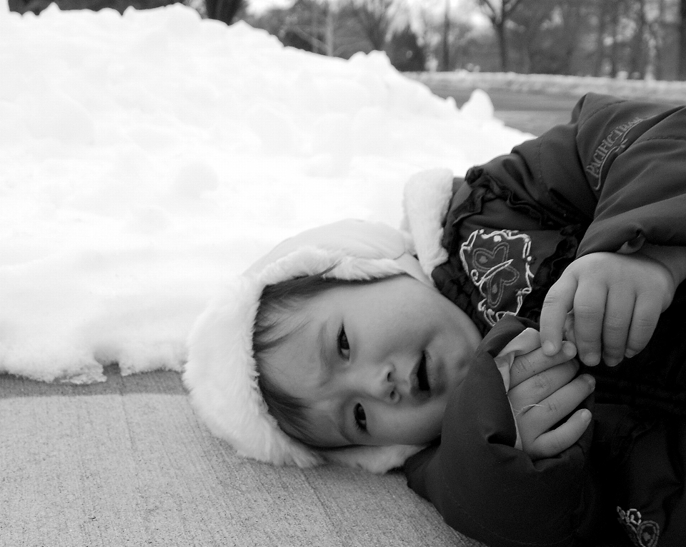 人 雪 寒い 冬