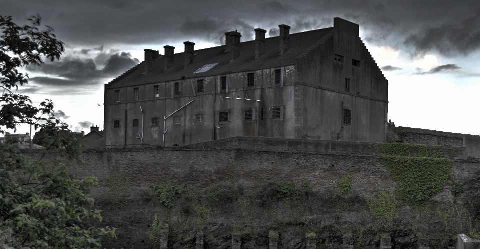 Gebäude chateau
 alt schloss