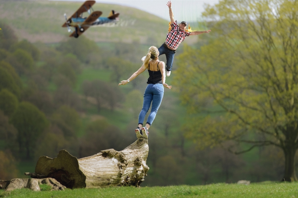 Menschen fallen flugzeug springen