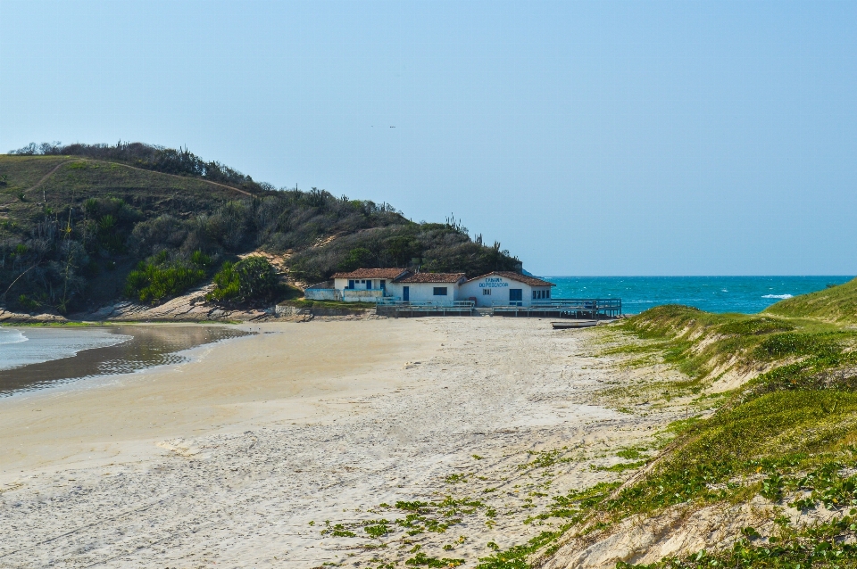 Praia mar costa oceano