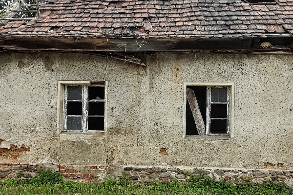 Rock wood house window Photo