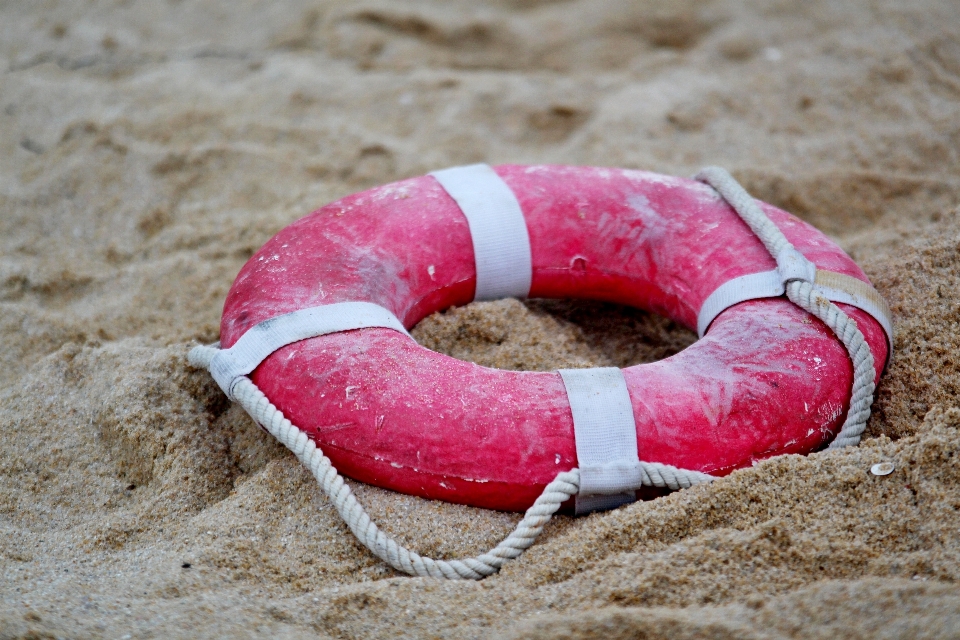 Mano spiaggia mare natura