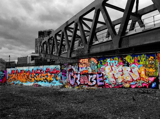 Straße brücke stadt graffiti Foto