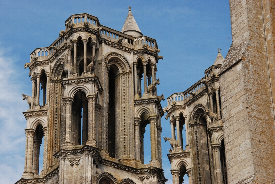 Arquitetura prédio frança torre