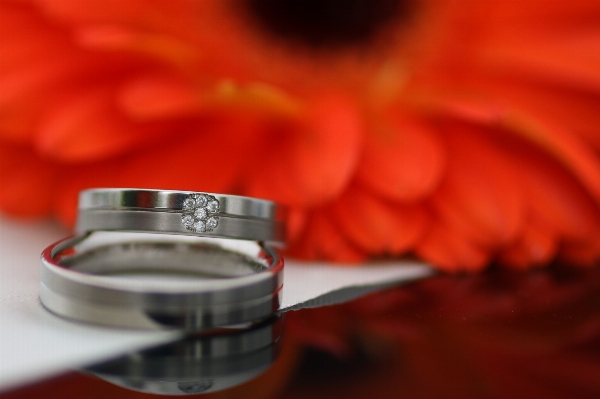 Hand structure ring love Photo