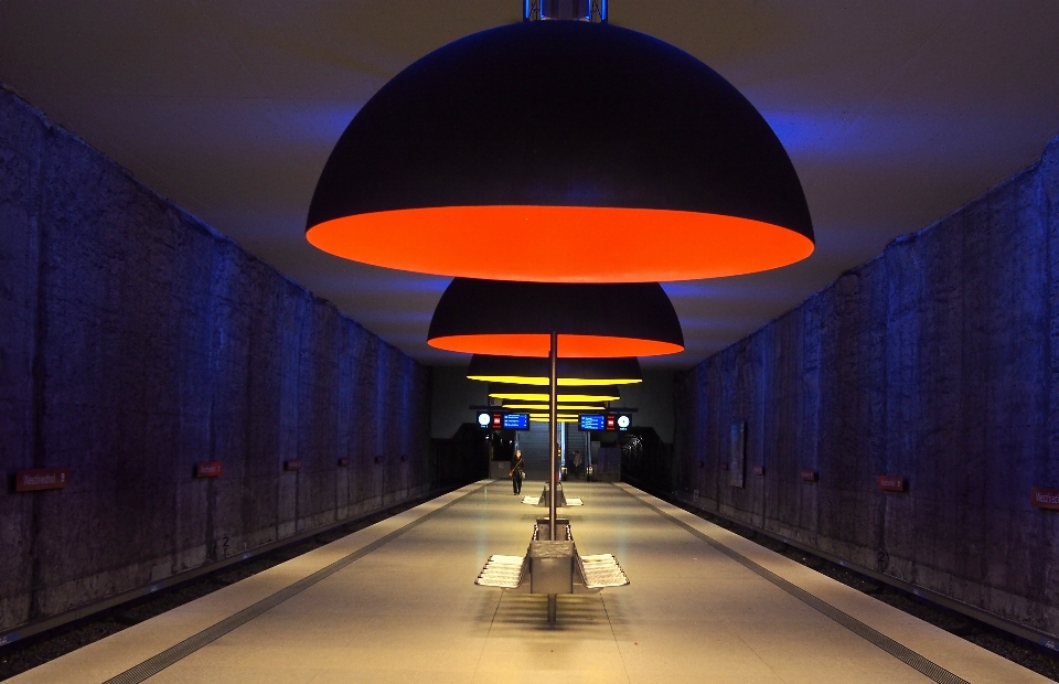 Licht die architektur verkehr zug