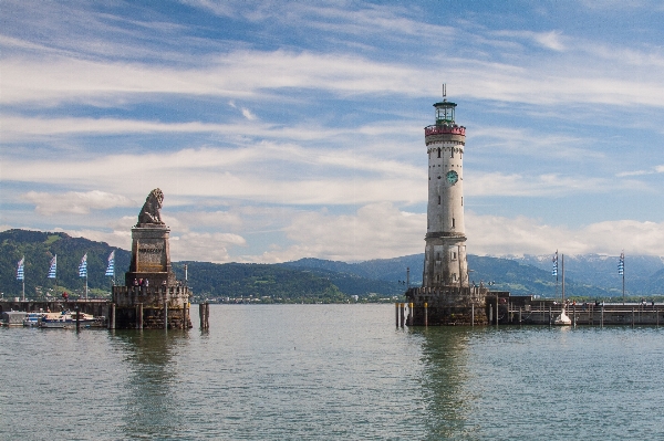 Sea water lighthouse tower Photo