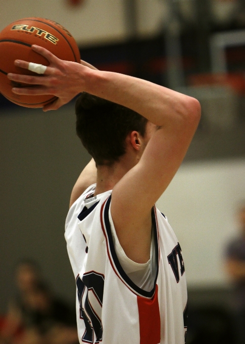 Deporte juego chico baloncesto