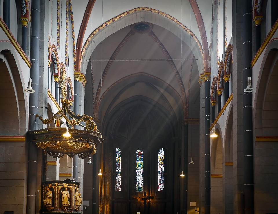 Architecture intérieur fenêtre bâtiment