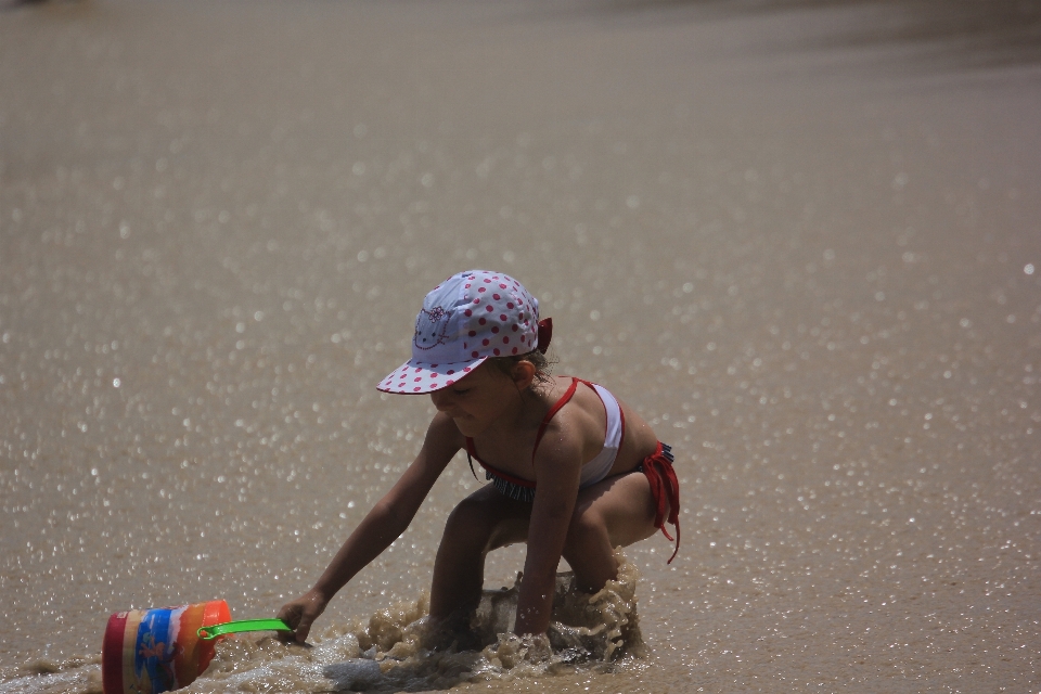 Pantai air pasir bermain