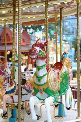 レクリエーション 遊園地
 公園 カルーセル 写真