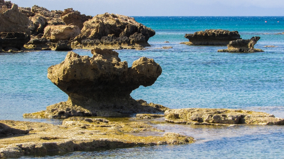 Plage mer côte rock