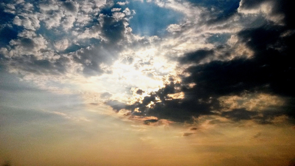 Nature horizon light cloud