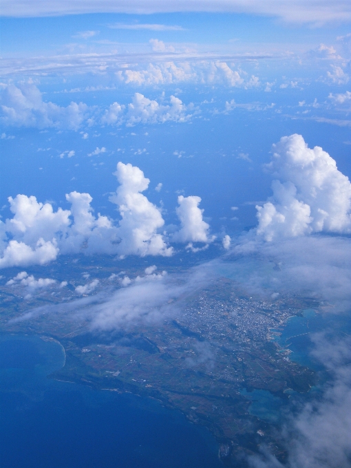 海 地平線 山 クラウド