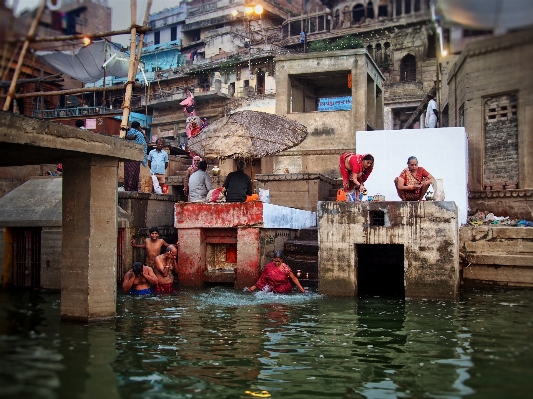 Water boat town river Photo