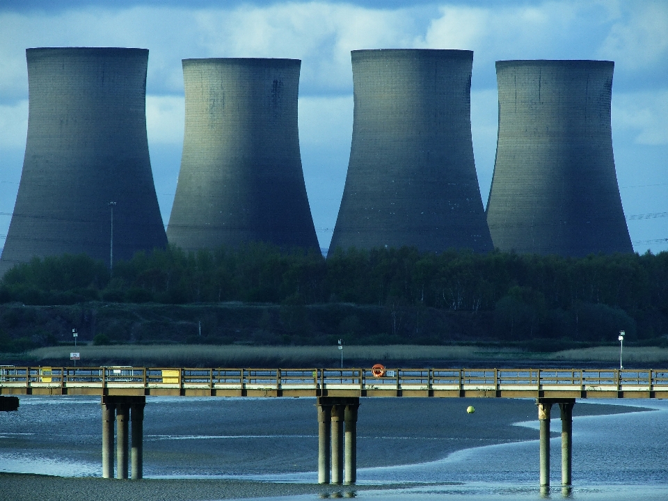 Reflection tower chimney industrial