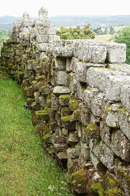 Rock gebäude wand gebrochen