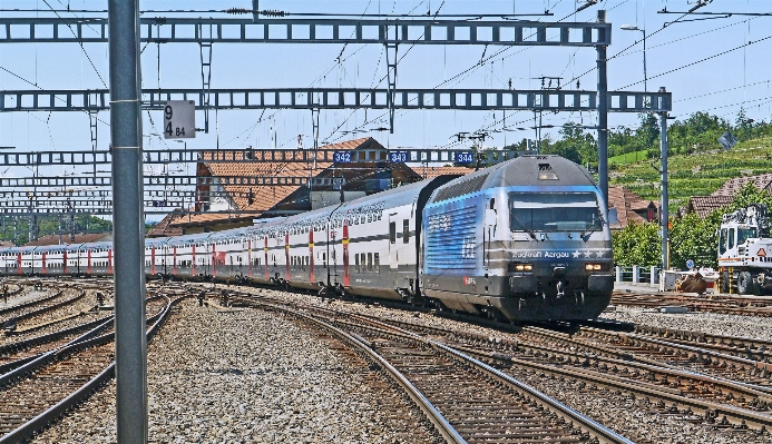 追跡 鉄道 訓練 輸送 写真