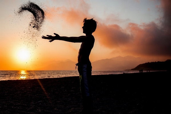 Foto Pantai laut air pasir