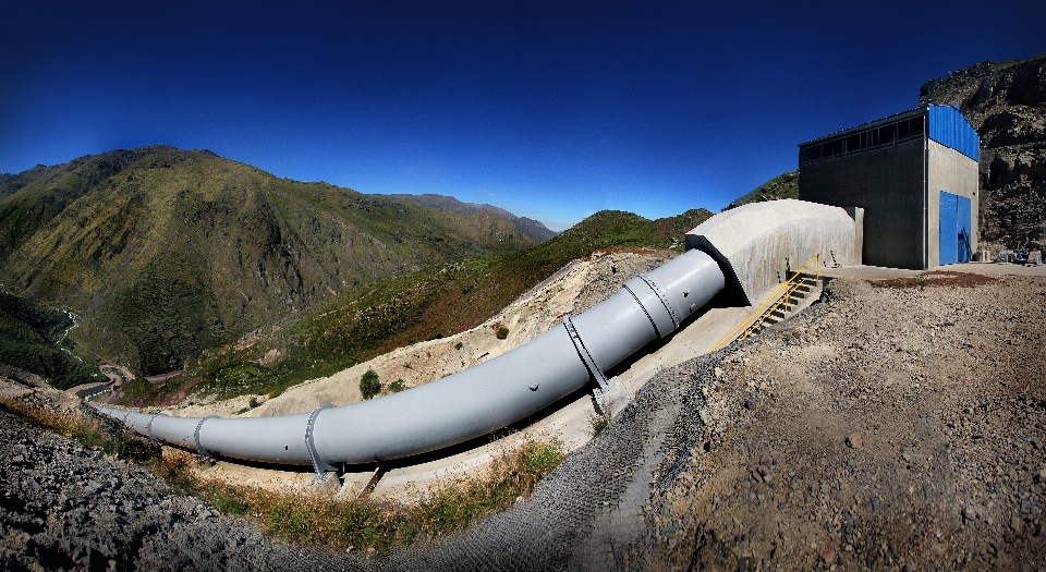 Veicolo cancello perù centrale elettrica
