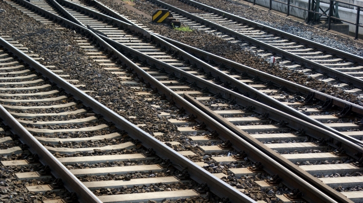 追跡 鉄道 輸送 ライン 写真