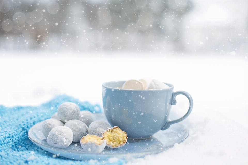 雪 冬 暖かい 甘い