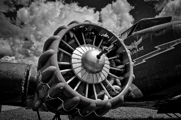 Photo Aile noir et blanc
 la photographie roue