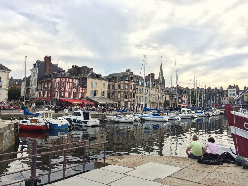 Sea dock boat town