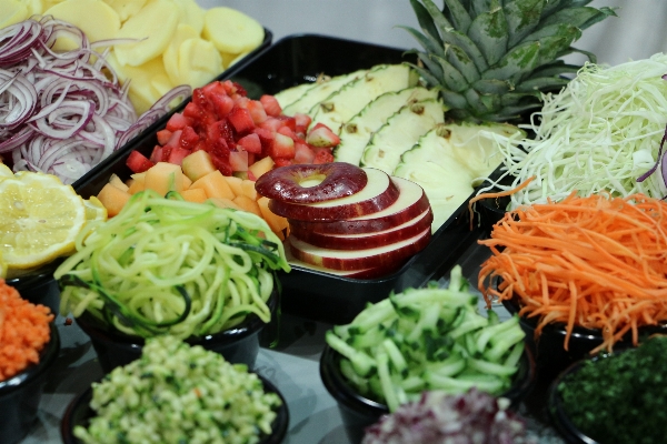 フルーツ 餌 皿 食事 写真