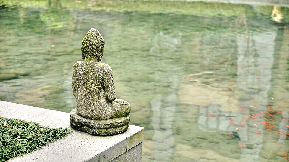 Water rock monument statue