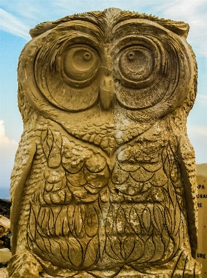 Foto Burung monumen patung hantu