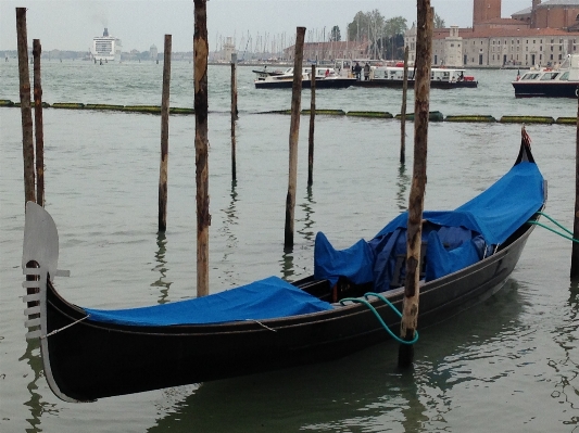 Water boat canoe vehicle Photo