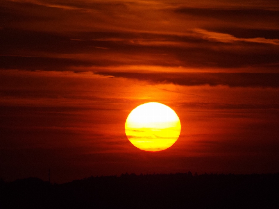 Horizon cloud sky sun