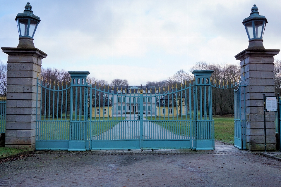 Zaun die architektur villa gebäude