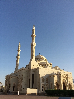 Building lagoon landmark place of worship Photo