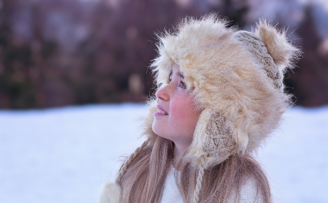 人 雪 冬 女の子 写真