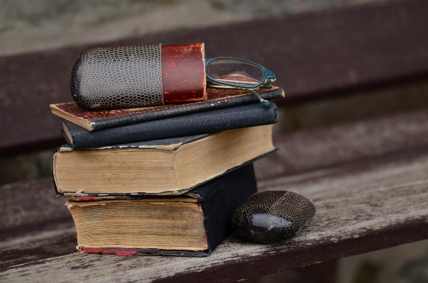 Hand book read wood Photo