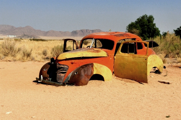 Sand car old jeep Photo