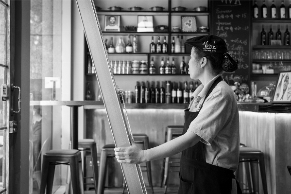 Foto Lavoro bianco e nero
 donna strada