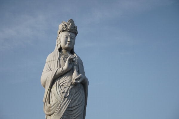 Foto Langit monumen patung seni