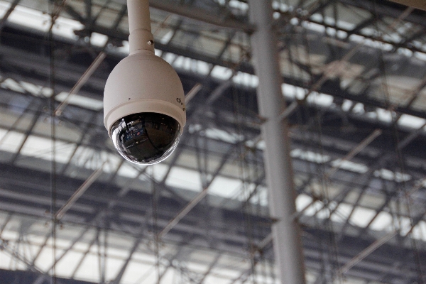 Foto Assistir luz branco câmera