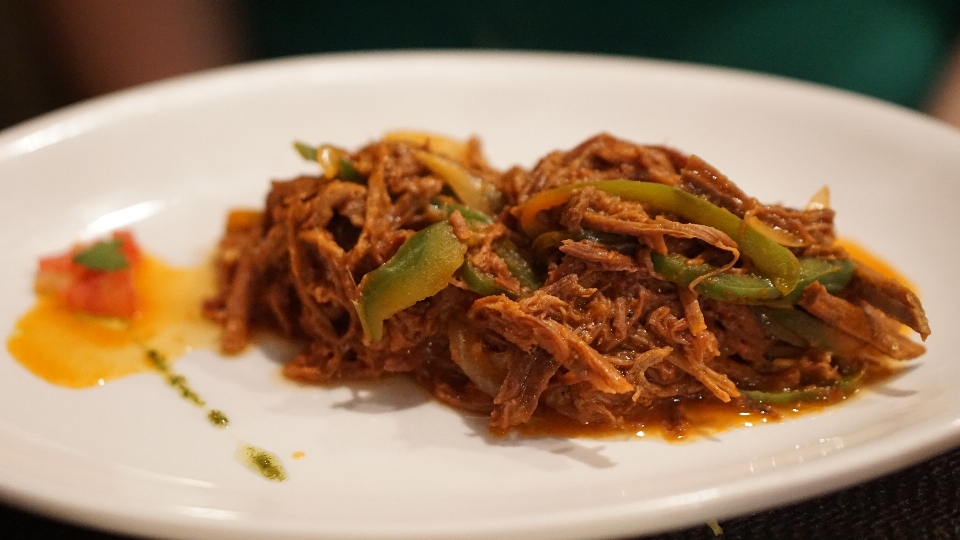 Piring makanan menghasilkan sayur-mayur