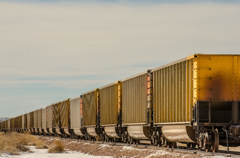 Holz schiene eisenbahn straße