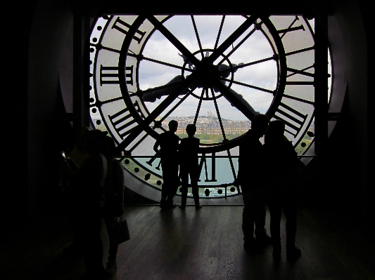 Light window clock time Photo