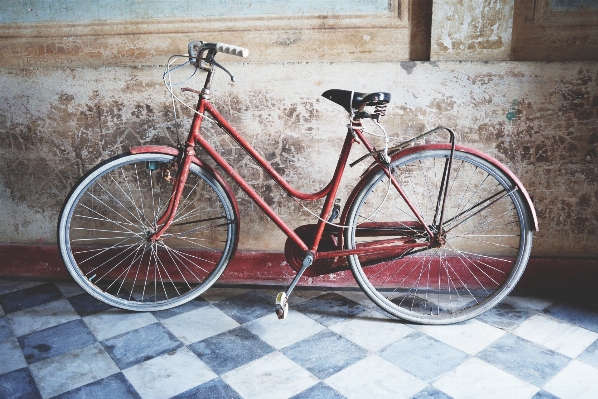 車輪 レトロ 自転車 車両 写真