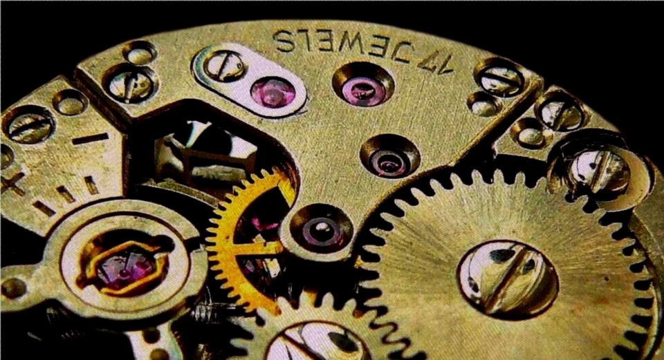 Tecnología reloj tiempo engranaje