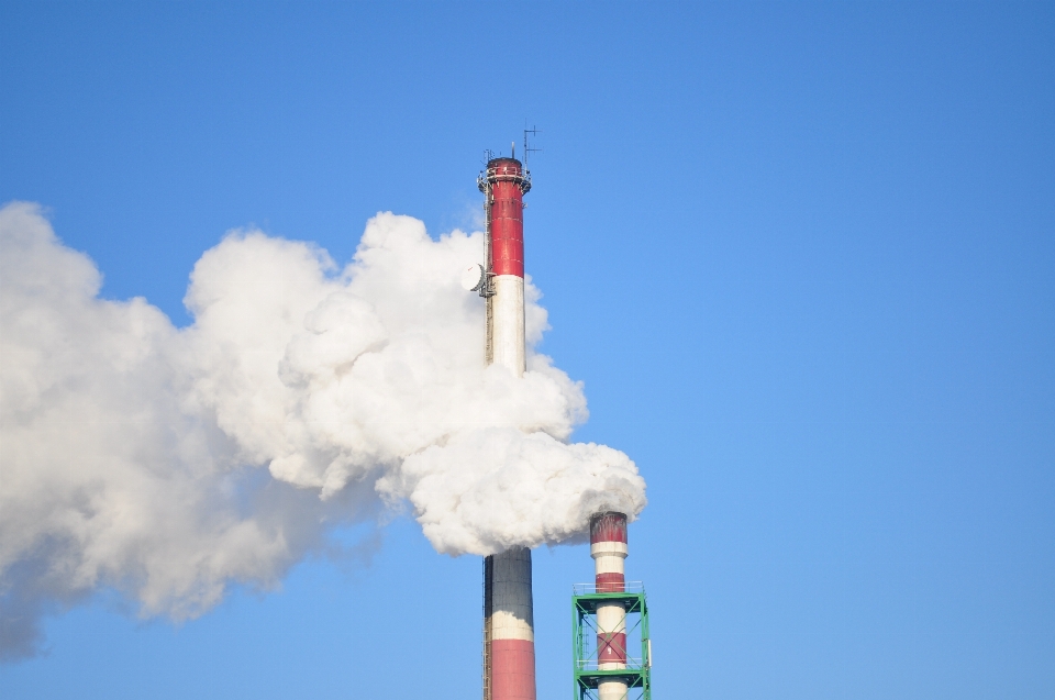 Farol céu tecnologia fumaça